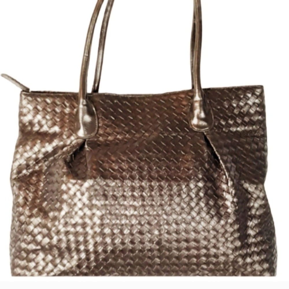 Bloomies Vegan Leather Bag Basket Weave Copper Tone 16in In Width 10.5 Lenth